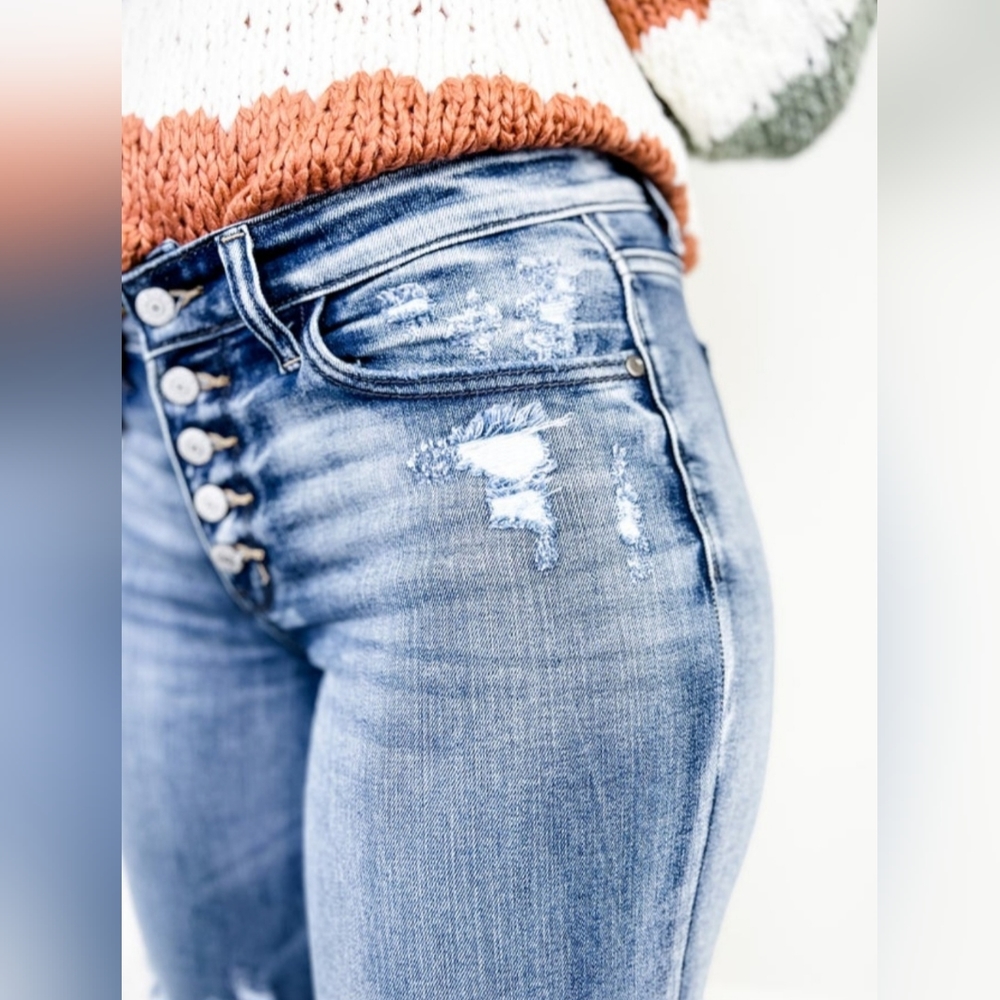 Judy Blue Dark Wash Distressed MidRise Button Fly Boyfriend Stretchy Jeans